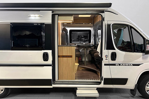 Adria Twin 600 SP SUPREME 150hk AUTOMAT # ALDE # Solcell Cykelställ 4 of 30