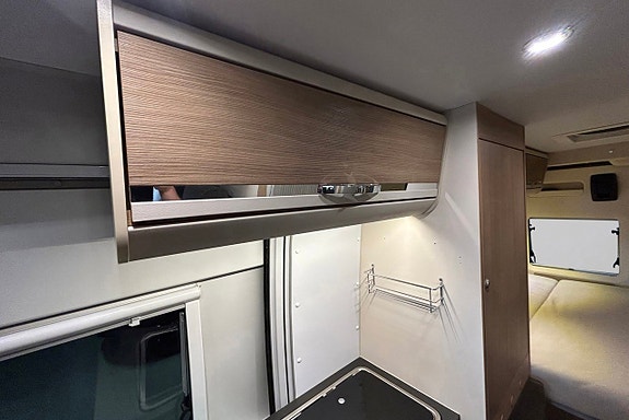 Adria Twin 600 SP SUPREME 150hk AUTOMAT # ALDE # Solcell Cykelställ 14 of 30
