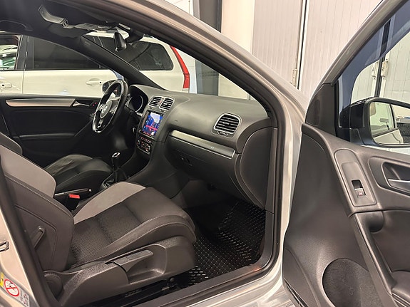Volkswagen Golf I 20 of 27