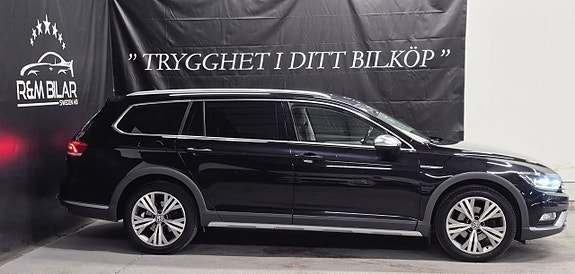 Volkswagen Passat Alltrack 4 of 30