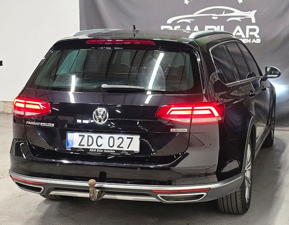 Volkswagen Passat Alltrack 8 of 30