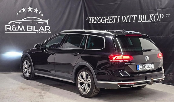 Volkswagen Passat Alltrack 5 of 30