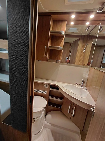 Knaus SCANDINAVIAN SELECTION 590UK 10 of 11