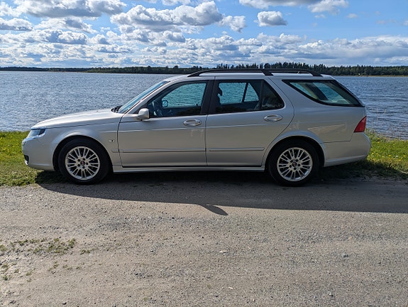 Saab 9-5 2 of 9