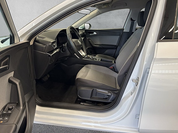 Seat Leon 10 of 26