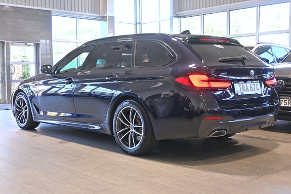 BMW 530e 3 of 25