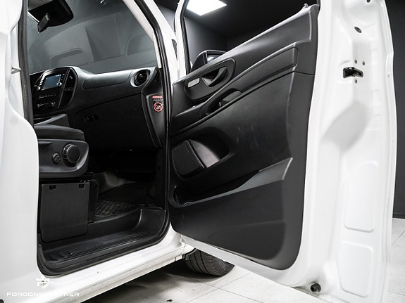 Mercedes-Benz Vito 119 29 of 30