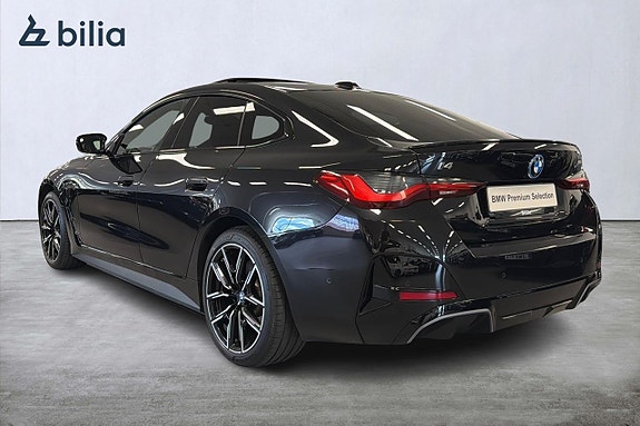 BMW i4 2 of 18