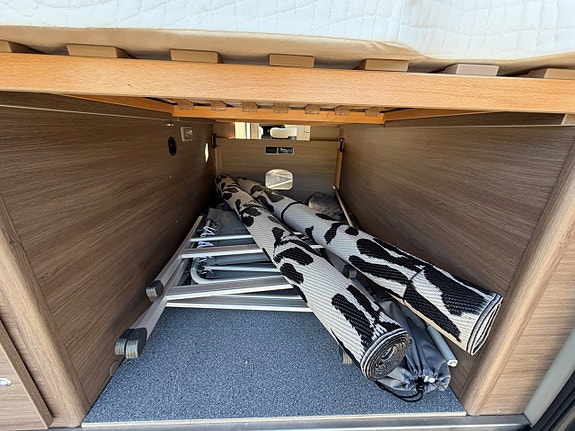 Carado *5.99m*8-växlad automatlåda*Solceller*Nya modellen*Nyskick! 11 of 25