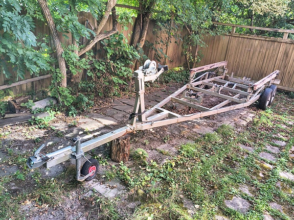Bella 700  Välvårdad, rymlig familjesnipa med Yanmar diesel +  kraftig trailer 13 of 13
