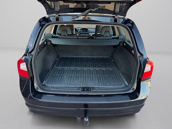 Volvo V70 8 of 15