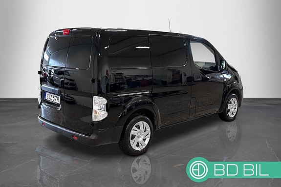 Nissan e-NV200 4 of 16
