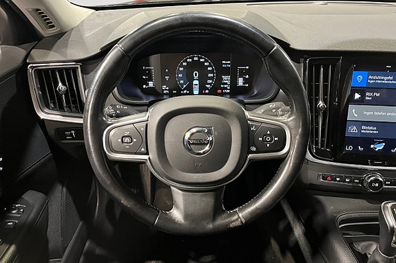 Volvo S90 13 of 17