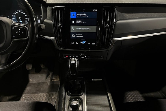 Volvo S90 12 of 17