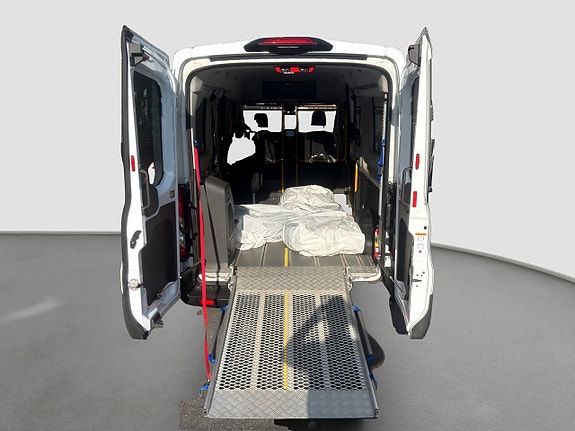 Ford Transit 12 of 12
