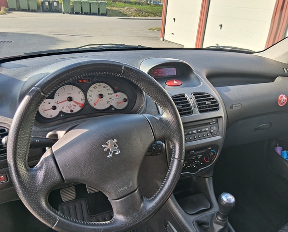 Peugeot 206 7 of 7