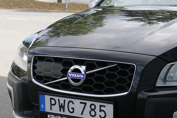 Volvo XC70 26 of 28