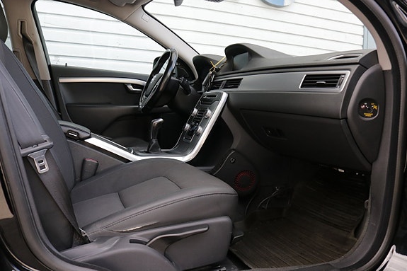 Volvo XC70 21 of 28
