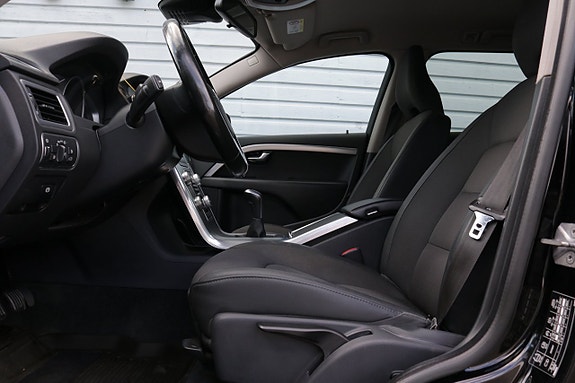 Volvo XC70 6 of 28