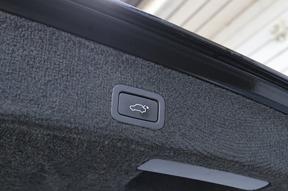 Volvo XC70 18 of 28