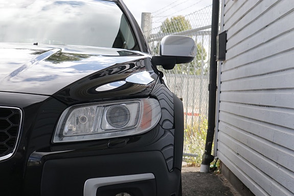 Volvo XC70 25 of 28