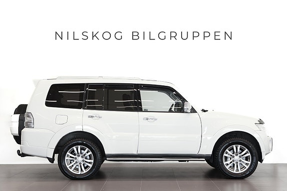 Mitsubishi Pajero 3 of 22