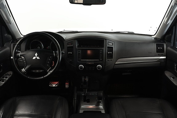 Mitsubishi Pajero 18 of 22