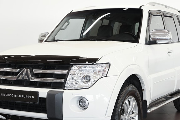 Mitsubishi Pajero 6 of 22