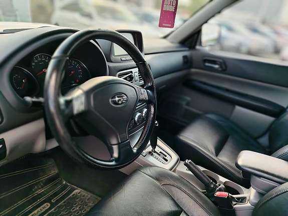 Subaru Forester 9 of 14