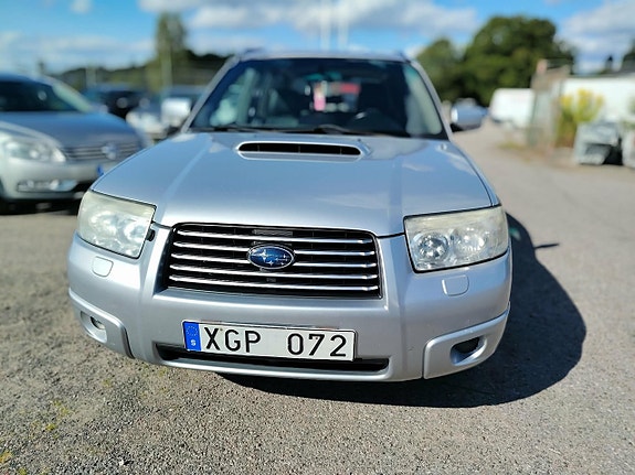 Subaru Forester 5 of 14