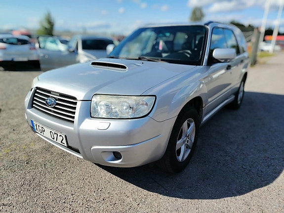 Subaru Forester 3 of 14