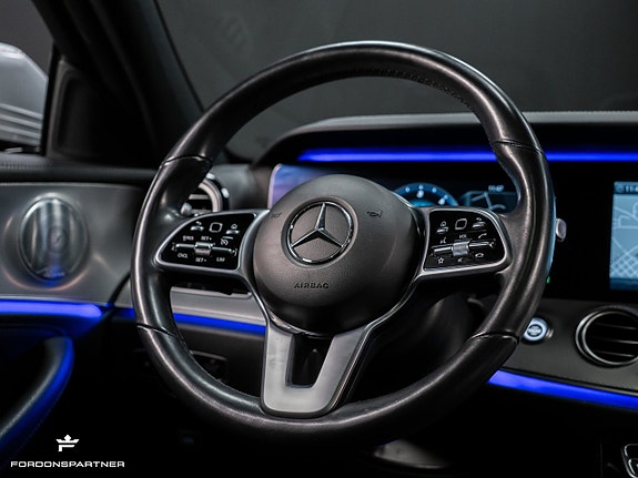 Mercedes-Benz E400 20 of 30