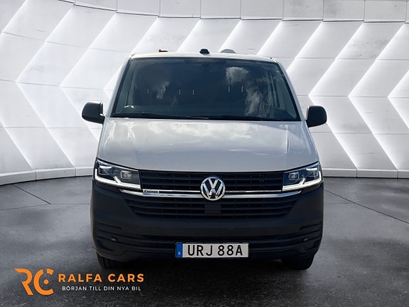 Volkswagen Transporter 8 of 16