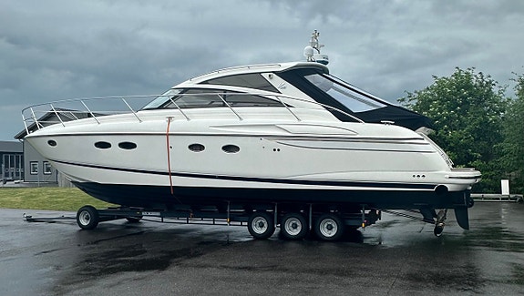 Princess V48 - 2 x Volvo Penta D9-575 l Endast 950 h 2 of 21