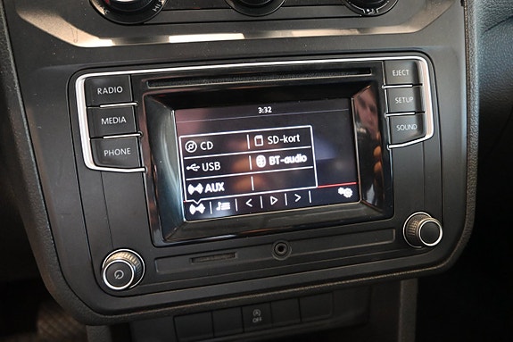 Volkswagen Caddy 17 of 23