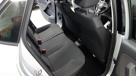 Volkswagen Polo 13 of 13
