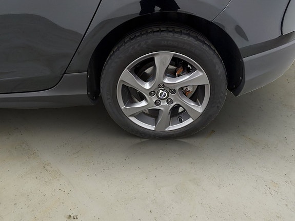 Volvo V40 Cross Country 27 of 27