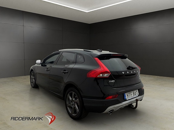 Volvo V40 Cross Country 4 of 27