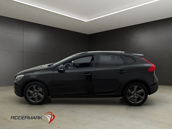 Volvo V40 Cross Country 2 of 27