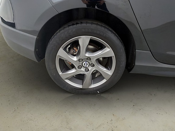 Volvo V40 Cross Country 24 of 27