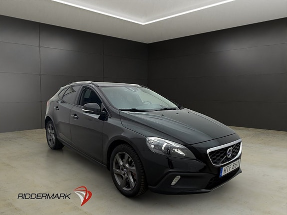 Volvo V40 Cross Country 3 of 27