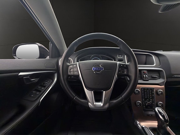 Volvo V40 Cross Country 13 of 27