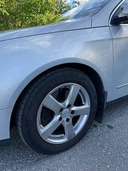Volkswagen Passat 14 of 19