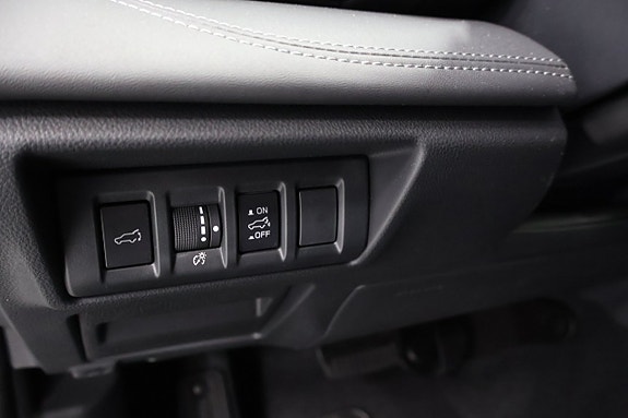 Subaru Outback 8 of 21