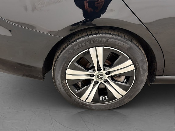 Mercedes-Benz C300 30 of 30