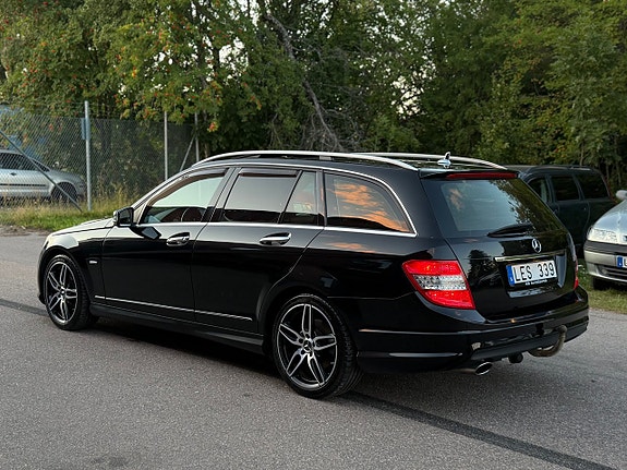 Mercedes-Benz C220 5 of 22