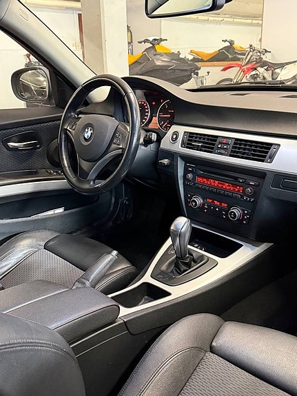 BMW 320d 5 of 5