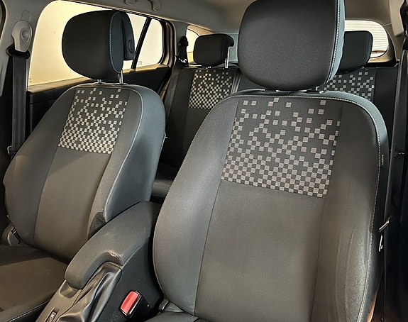 Renault Megane 14 of 17