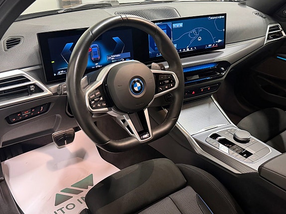 BMW 330e 5 of 25