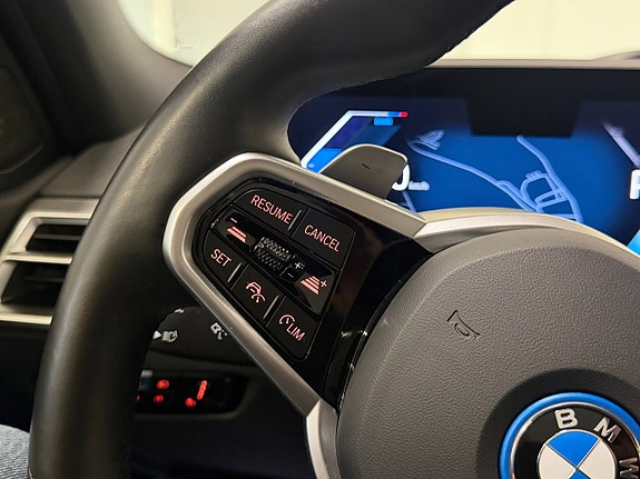 BMW 330e 16 of 25